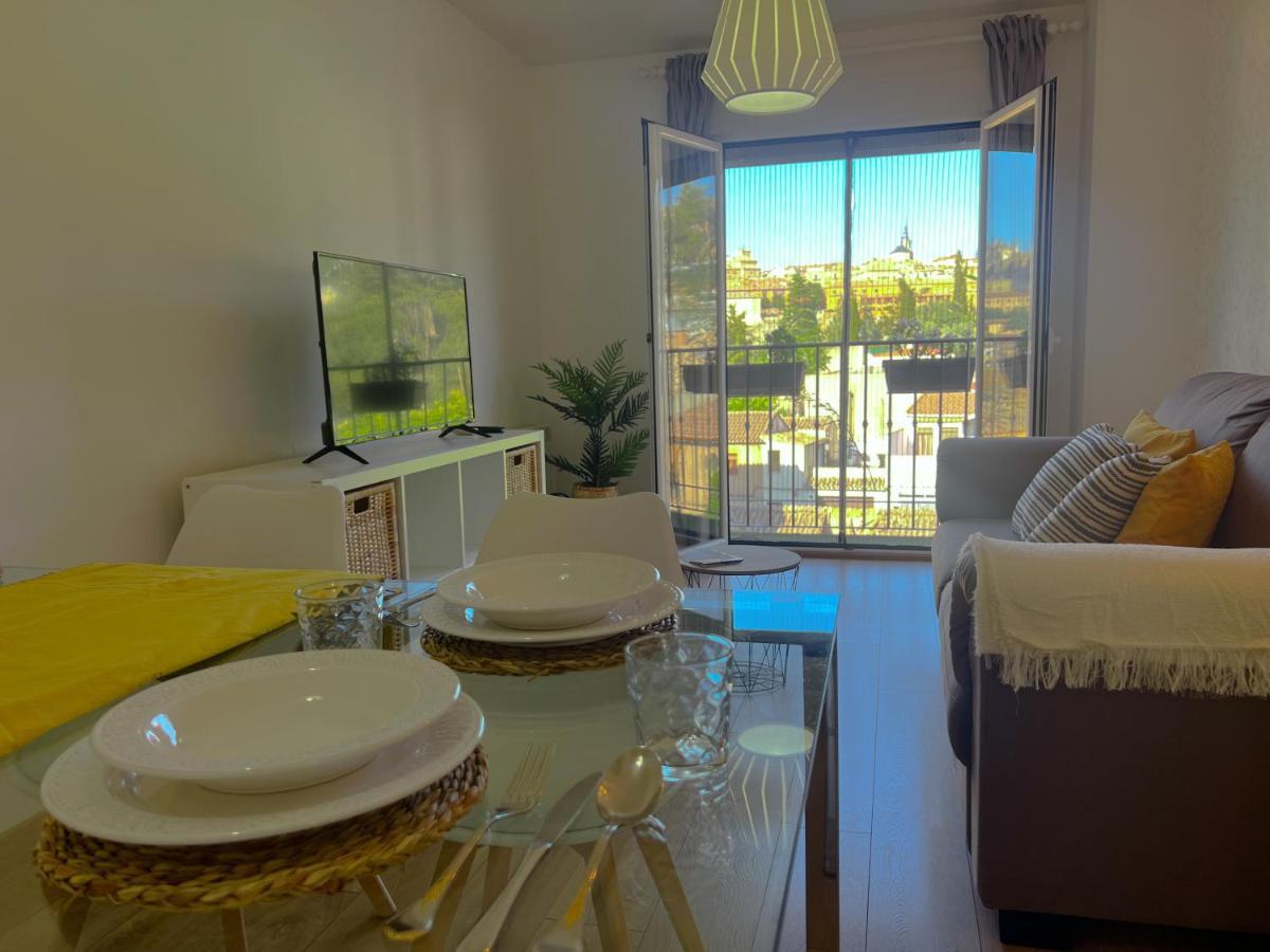 El Puente De San Martin Con Parking Gratis Apartment Toledo Exterior photo