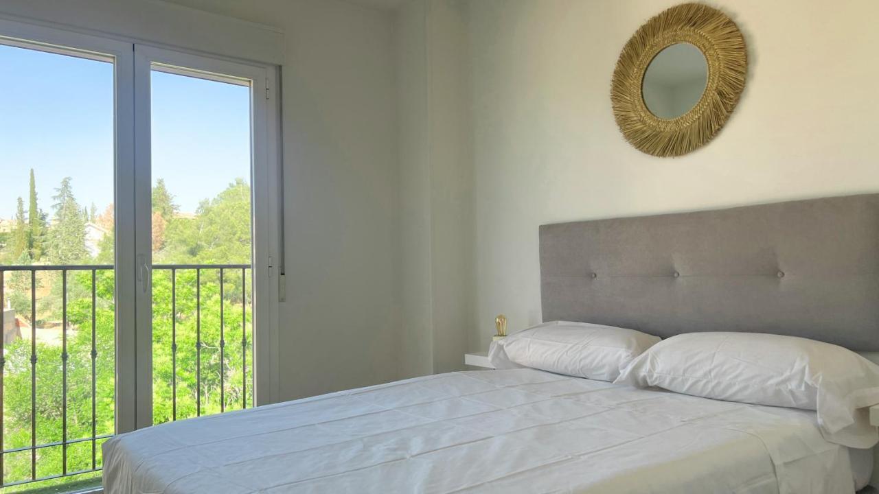 El Puente De San Martin Con Parking Gratis Apartment Toledo Exterior photo